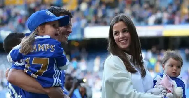 Adriana Azpilicueta Là Ai? Cuộc Đời Vợ Ngôi Sao Cesar Azpilicueta